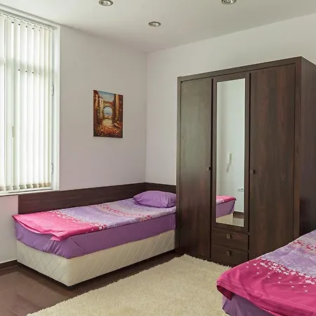 Main Street Hostel Burgas